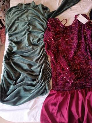 Lote 4 Vestidos Talla S