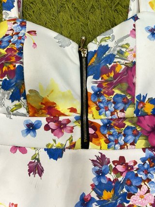 Vestido floral talla única usado