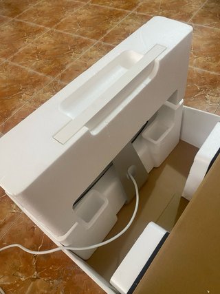 iMac 21,5” 2015 + Magic Mouse y Keyboard