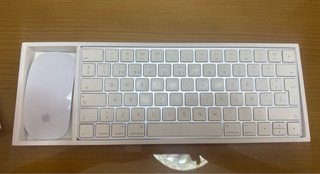 iMac 21,5” 2015 + Magic Mouse y Keyboard