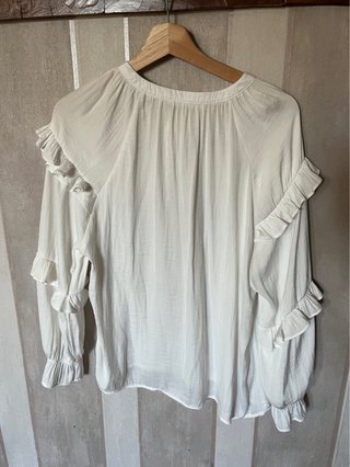 Blusa Sfera Volantes Manga Blanca