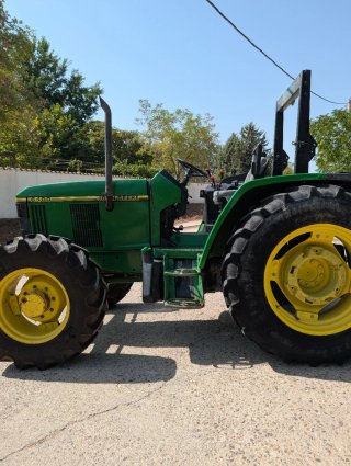 Tractor John Deere 6400 Doble Tracción