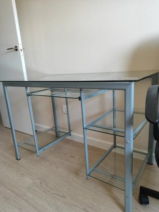 Escritorio cristal y metal gris