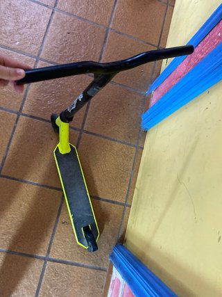 Patinete Oxelo Amarillo Neón