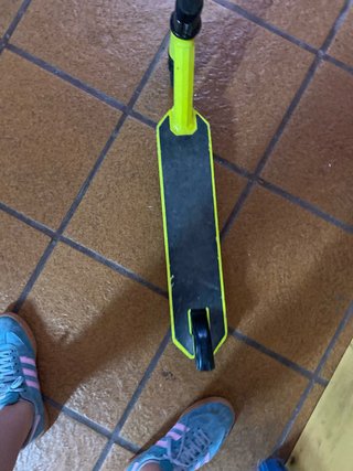 Patinete Oxelo Amarillo Neón