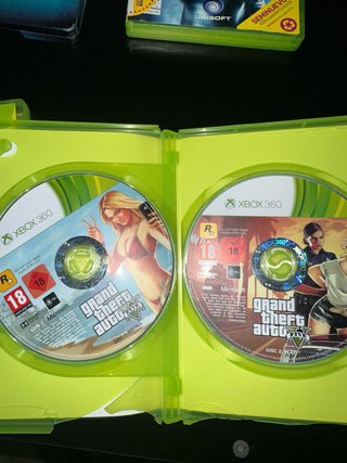 Pacchetto 5 Giochi Xbox 360: FIFA 14, GTA V, Assassin