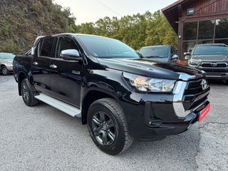 TOYOTA Hilux 2.4 D4D Cabina Doble Gx plus