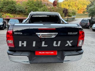 TOYOTA Hilux 2.4 D4D Cabina Doble Gx plus