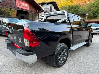 TOYOTA Hilux 2.4 D4D Cabina Doble Gx plus