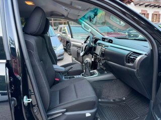 TOYOTA Hilux 2.4 D4D Cabina Doble Gx plus