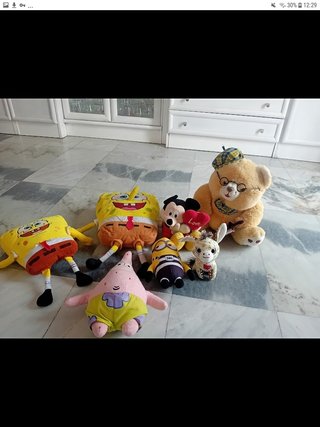 Lote de peluches Bob Esponja, Mickey, Minion ...
