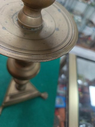 Candelabro Bronce Antiguo Base Triangular