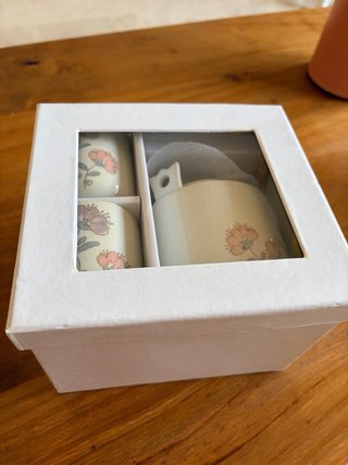 Tetera japonesa con 2 vasitos