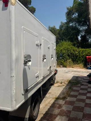 Nissan Cabstar 2004