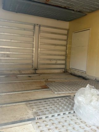 Nissan Cabstar 2004