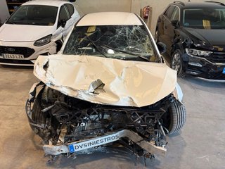 Mercedes-Benz Clase CLA 2024 ACCIDENTADO!