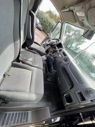 Nissan NV400 2019