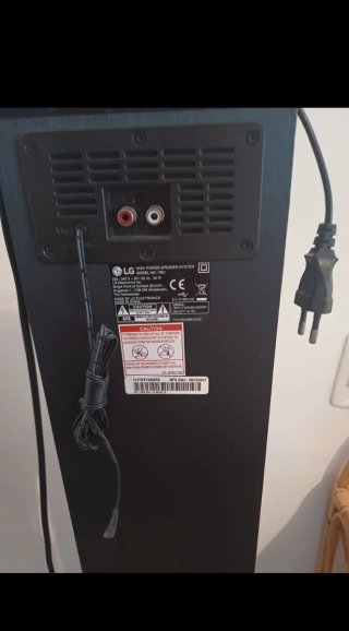 Torre de Sonido LG Negra 100W
