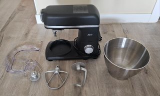 Robot de cocina amasadora AEG KM5 1200W