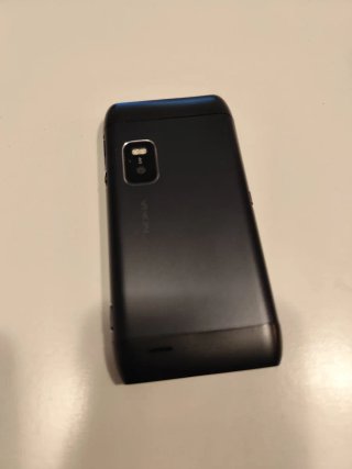 Nokia E7-00 Negro