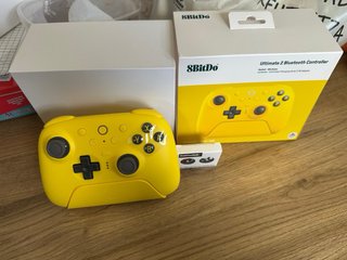 Mando 8BitDo Ultimate 2 Bluetooth Amarillo