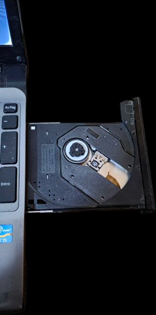Portátil Sony VAIO SVE1512U1ESI