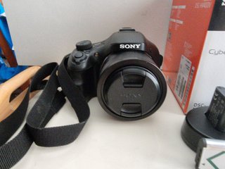 Cámara Sony DSC-HX400V Zoom 50x + 3 baterías