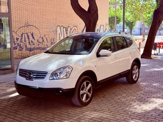 Nissan Qashqai+2 2010