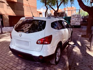 Nissan Qashqai+2 2010