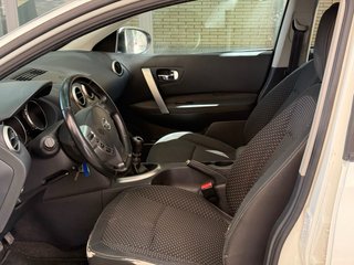 Nissan Qashqai+2 2010