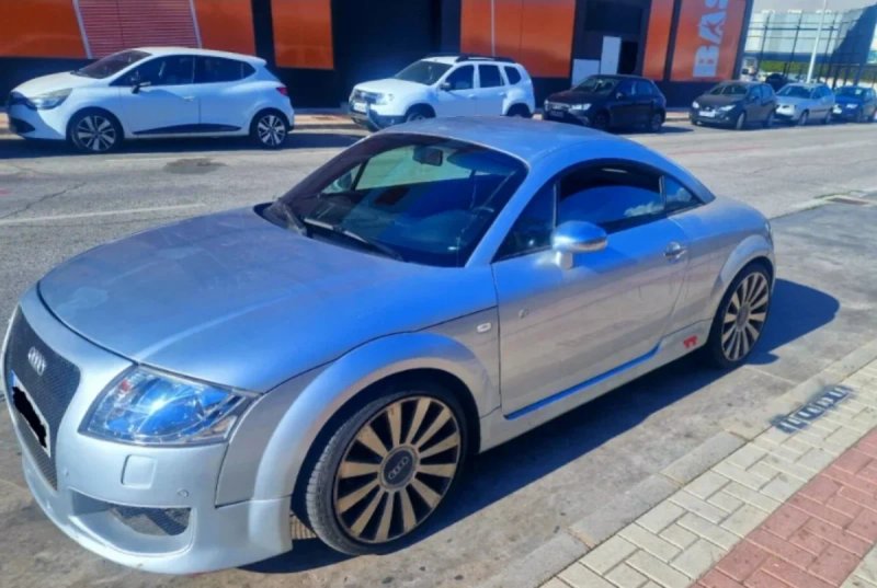 Audi TT 1999 - foto 1