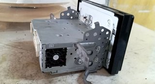 Sistema audio / radio toyota 57508 10r038055 auris