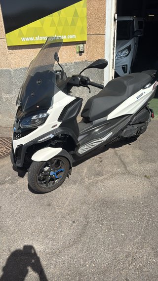 Piaggio MP3 400 Sport Blanca