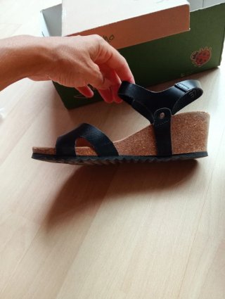Sandalias Yokono plataforma negras