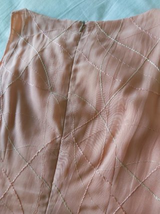 Vestido SINTESIS rosa con bordado