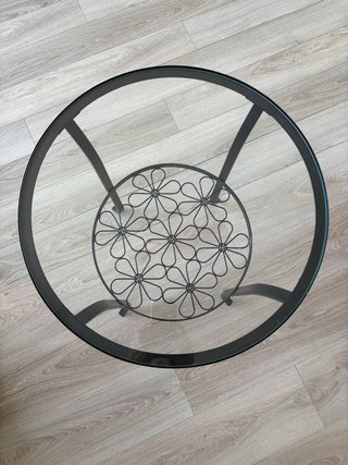 Mesa auxiliar cristal y metal Ikea