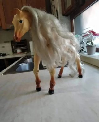 Barbie Cavallino
