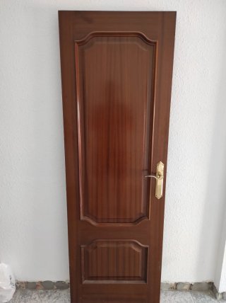 Puertas de madera maciza interior variadas