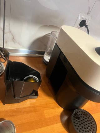 Cafetera Nespresso Vertuo Blanca