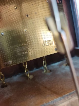 Reloj de pared antiguo 1979