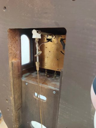 Reloj de pared antiguo 1979