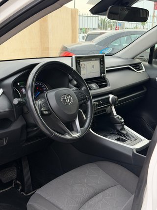 Toyota Rav4 2.5l 220H Business