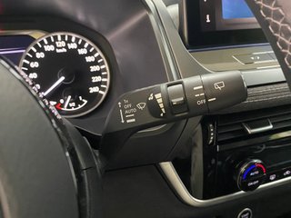 Nissan Qashqai Acenta 1.3 DIG-T 140CV MHEV