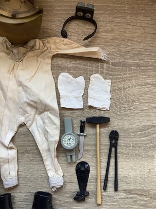 Conjunto del Buzo Action Man similar al Geyperman