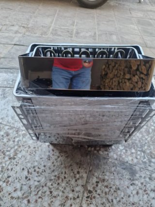 Estufa Sauna Metálica Plateada 8 kw sin uso.