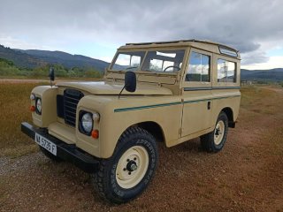 Land Rover santana 1977