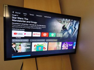 Smart TV Thomson Negra de 32 pulgadas