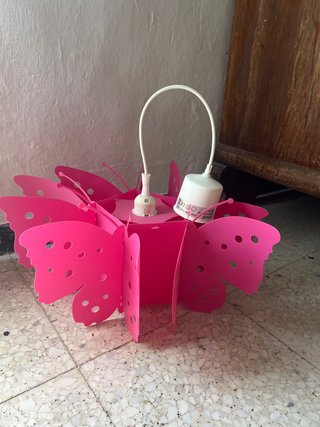 Lámpara infantil mariposas rosa
