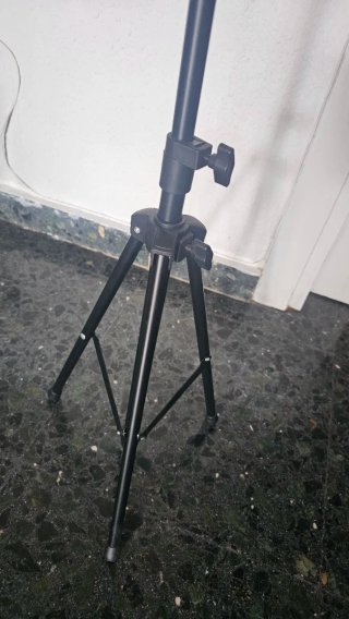 Atril de música negro ajustable