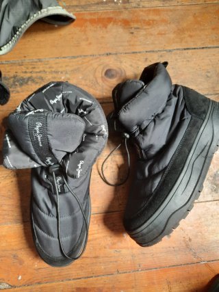Botas de hombre negras